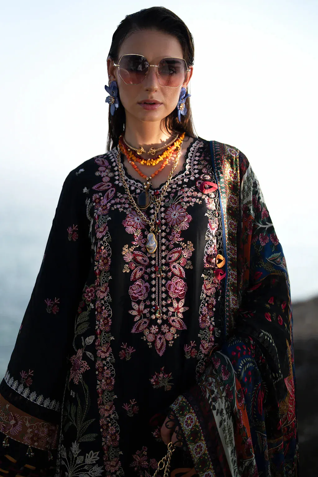 AJR Couture | Alif Signature Luxury Lawn 24 | Noir