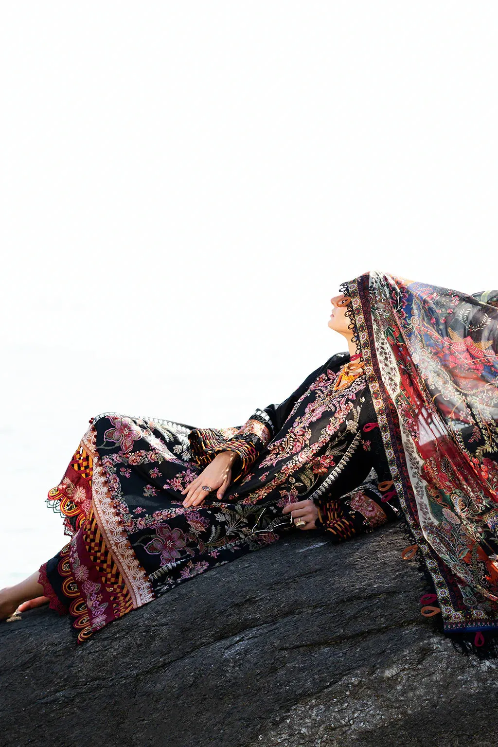 AJR Couture | Alif Signature Luxury Lawn 24 | Noir