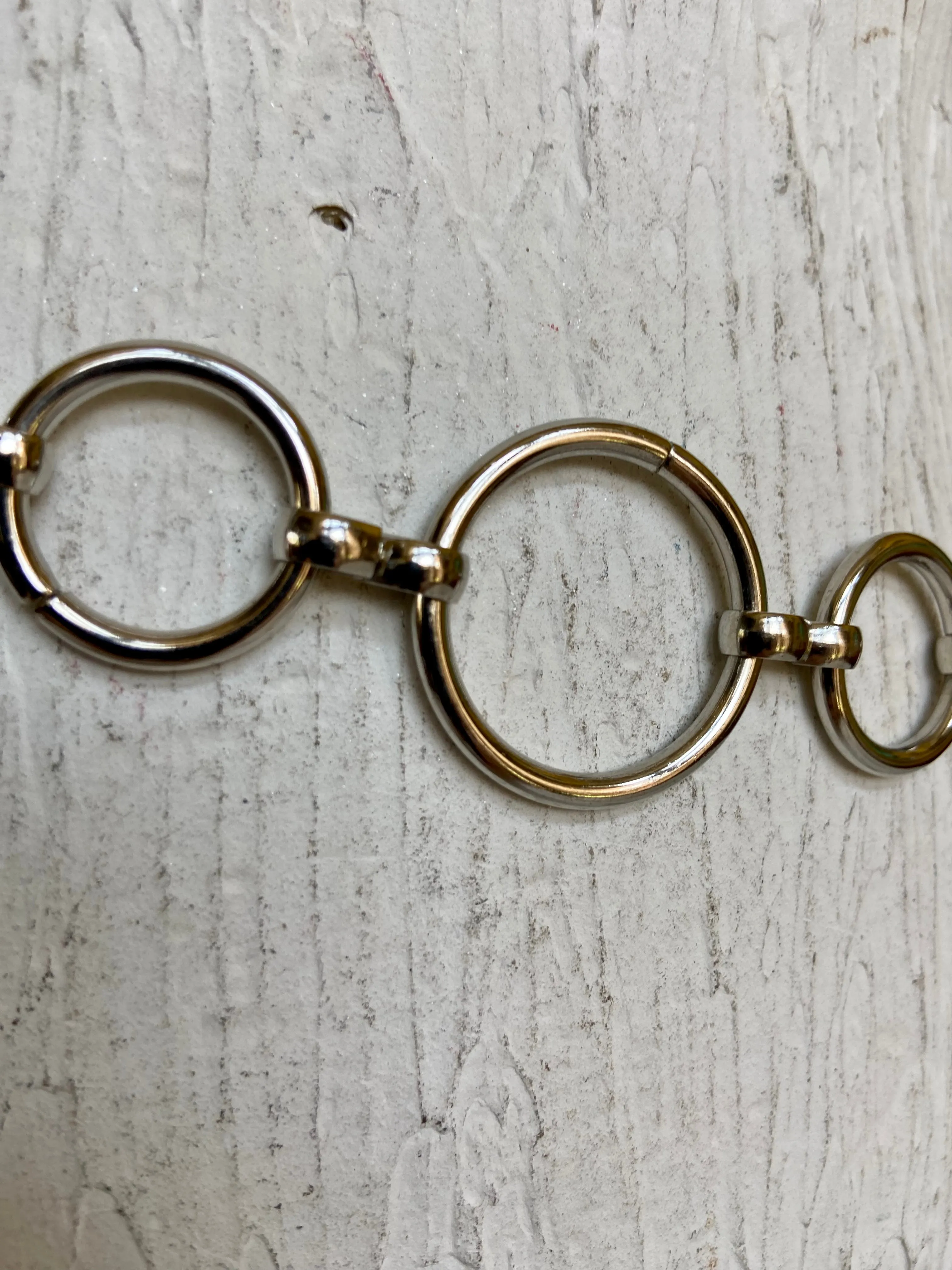 Circles chain belt
