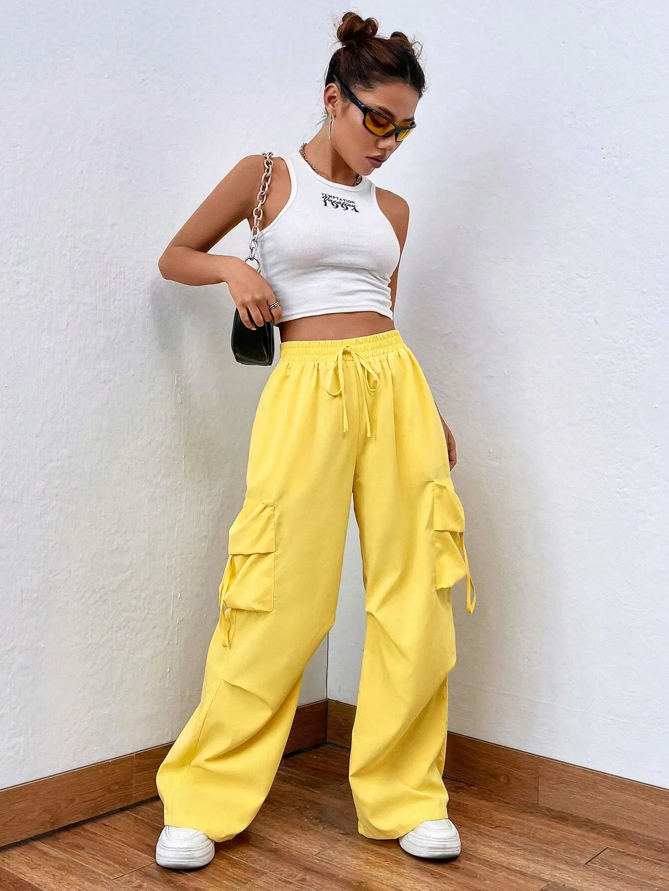 Flap Pocket Side Drawstring Waist Cargo Pants