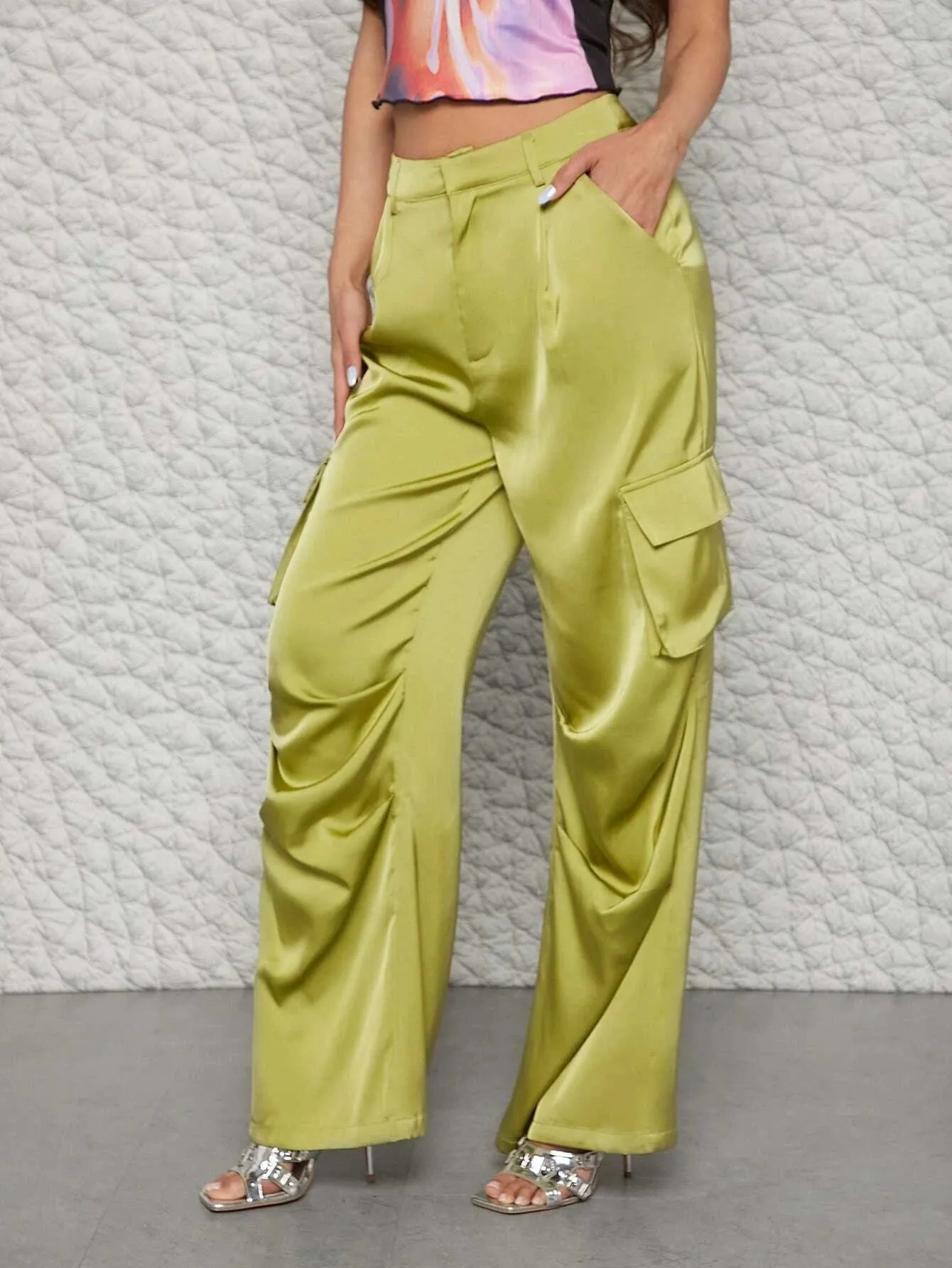Flap Pocket Side Zipper Cargo Pant