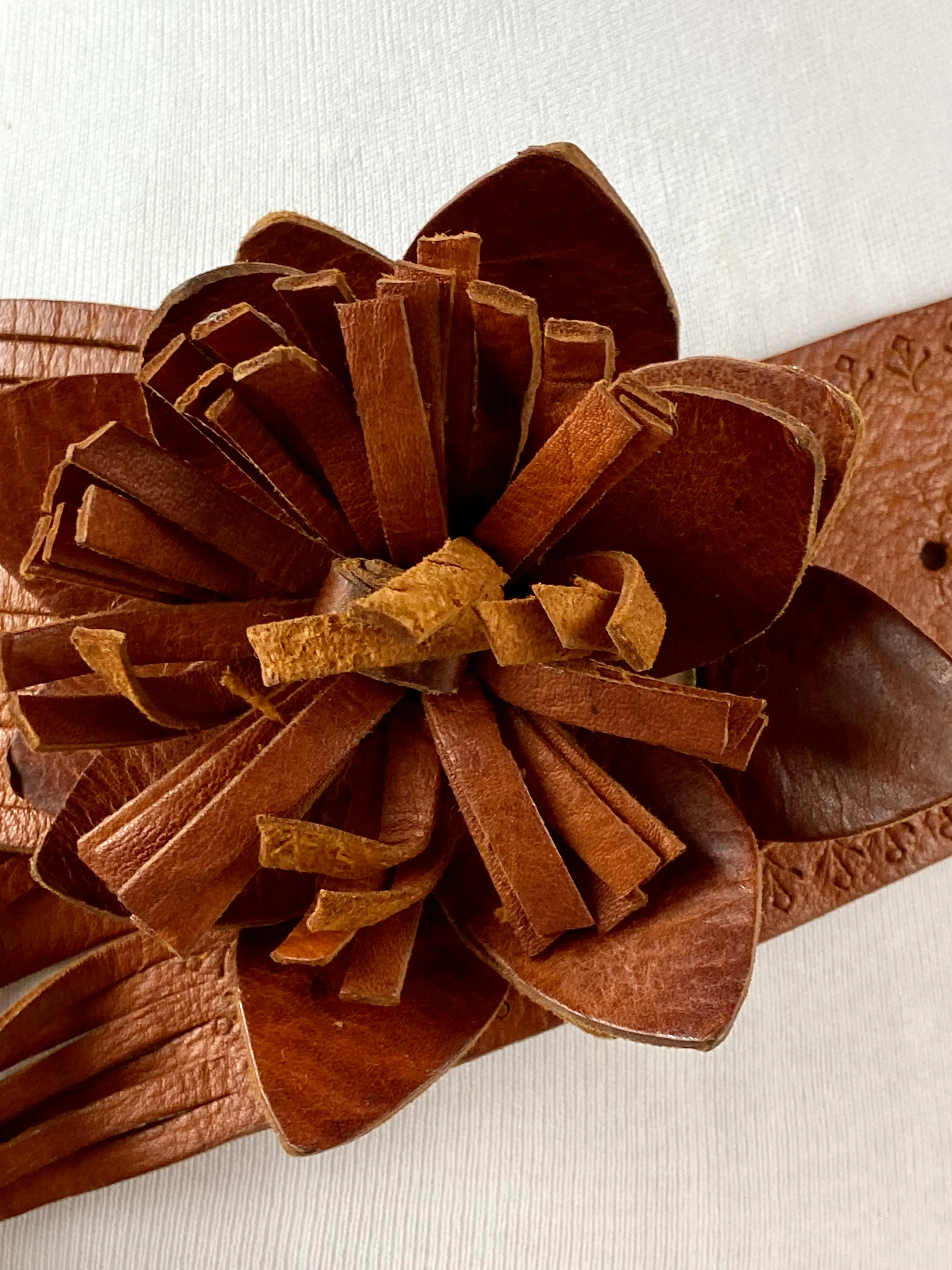 Flower leather belt