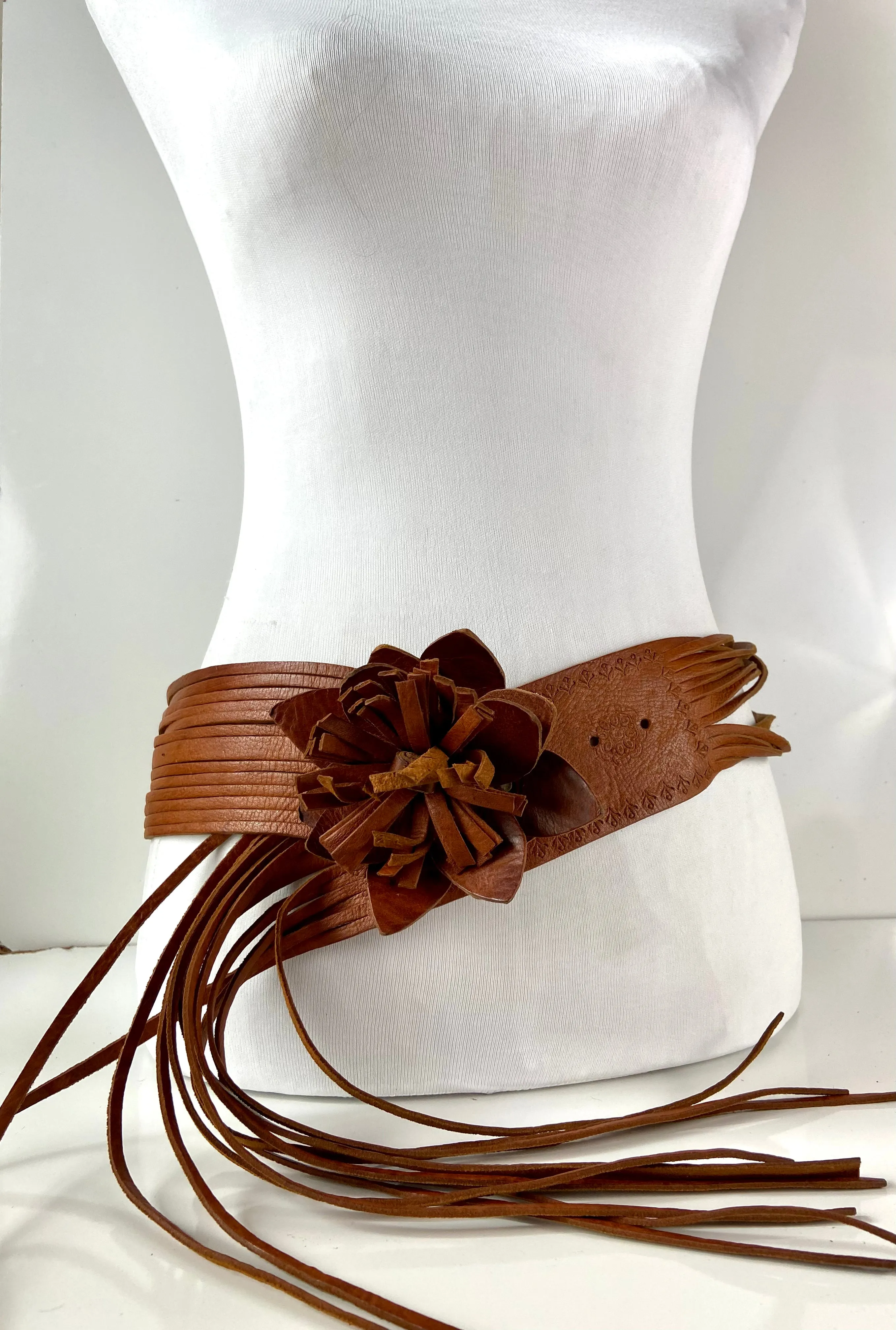 Flower leather belt