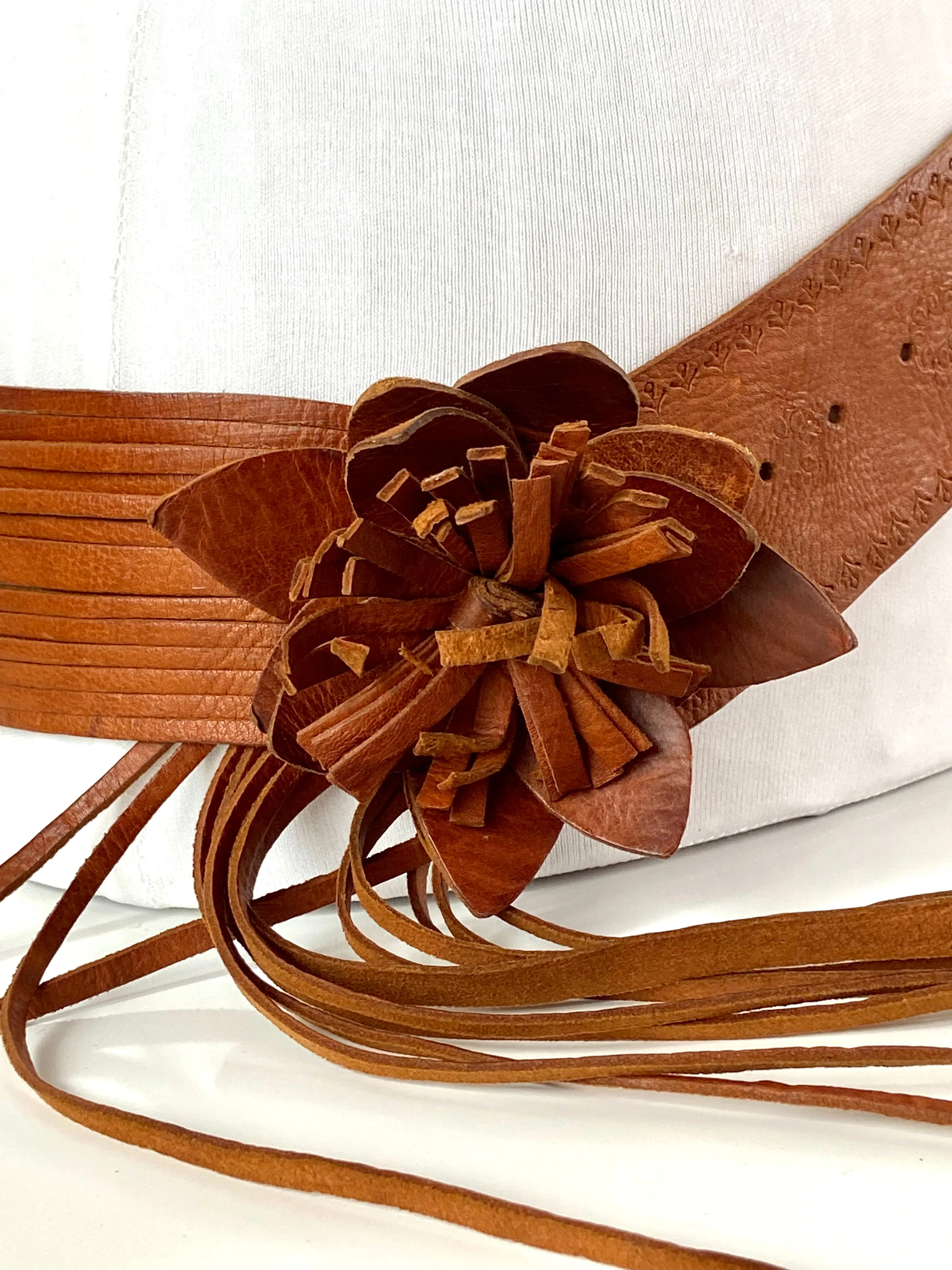 Flower leather belt