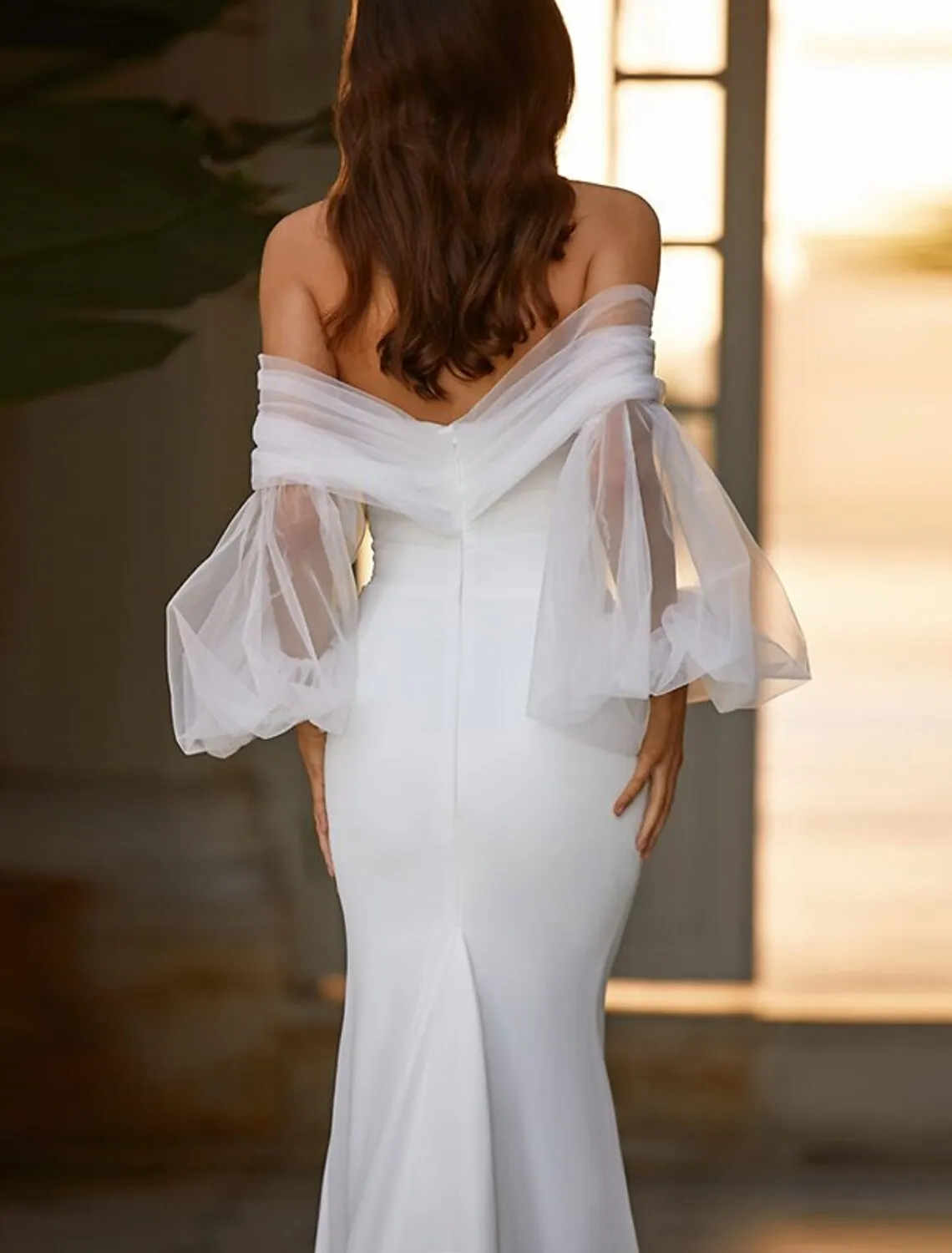 Hall Simple Wedding Dresses Mermaid / Trumpet Off Shoulder Long Sleeve Sweep / Brush Train Satin Bridal Gowns With Split Front