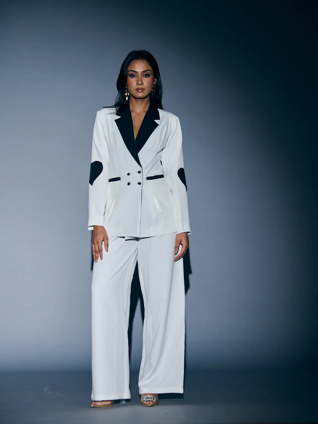 HEART PATCH PANT SUIT