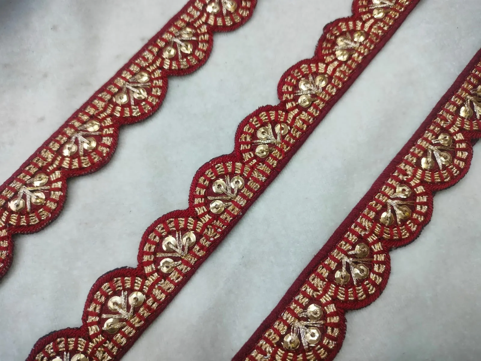 Maroon Scalloped Zari Trim