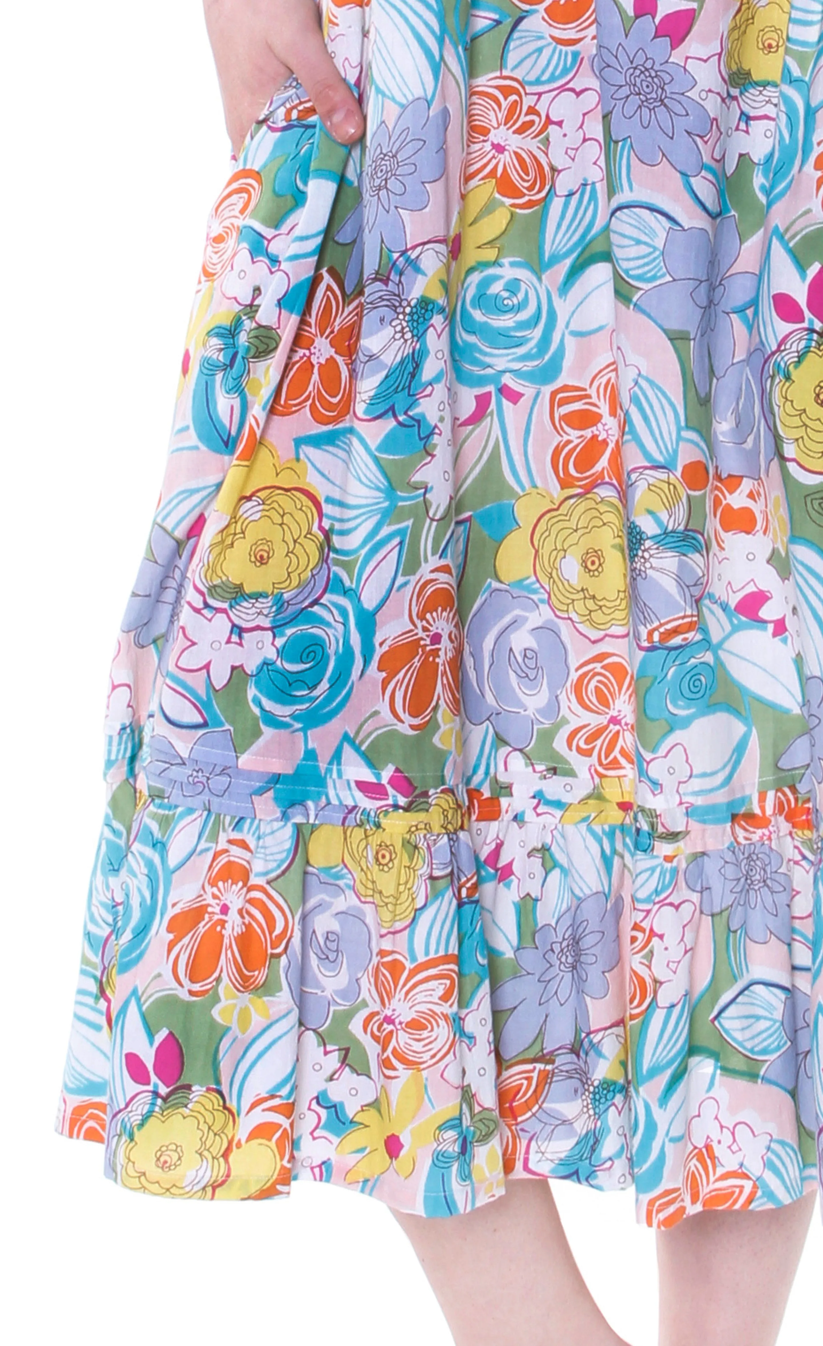 Vibrant Print Sweetheart Neck Gown with Pockets